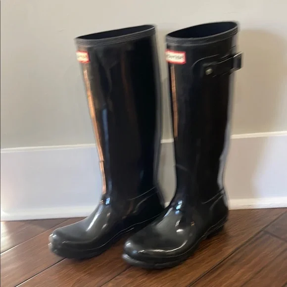 Hunter Tall Black Rain Boots - Picture 8 of 15